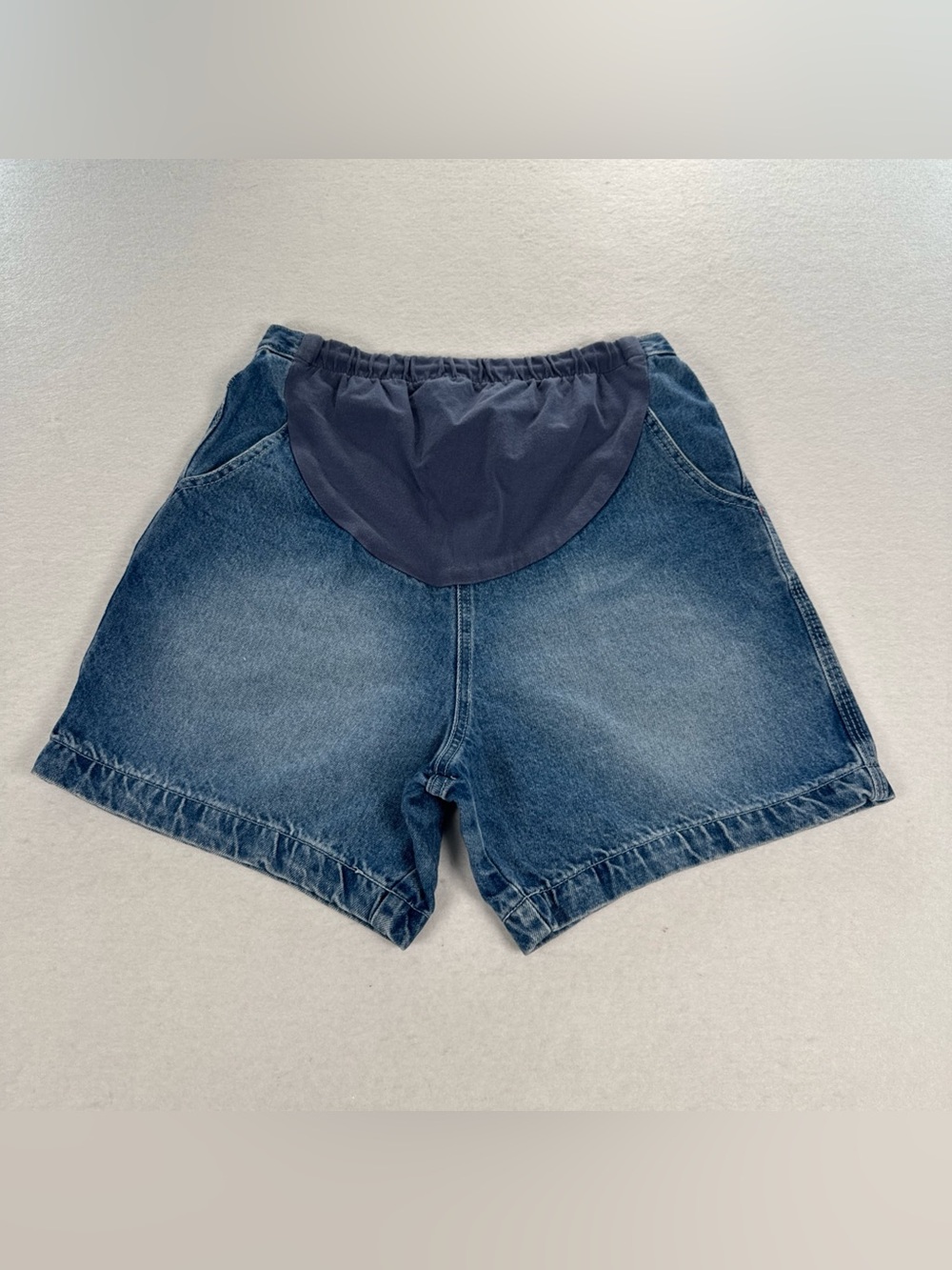 Motherhood Maternity Baggy Jean Shorts Size Medium Under Belly Band Med Wash
